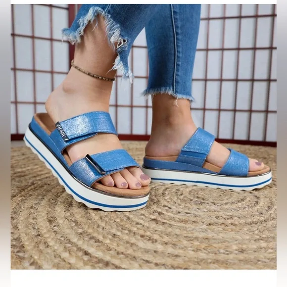 Vionic Brandie women’s platform sandals size 9, excellent condition clean sandal - Picture 3 of 10